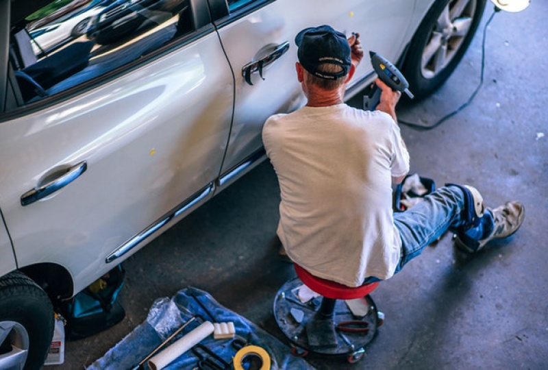 Nettoyage de voiture : quelle méthode choisir ?